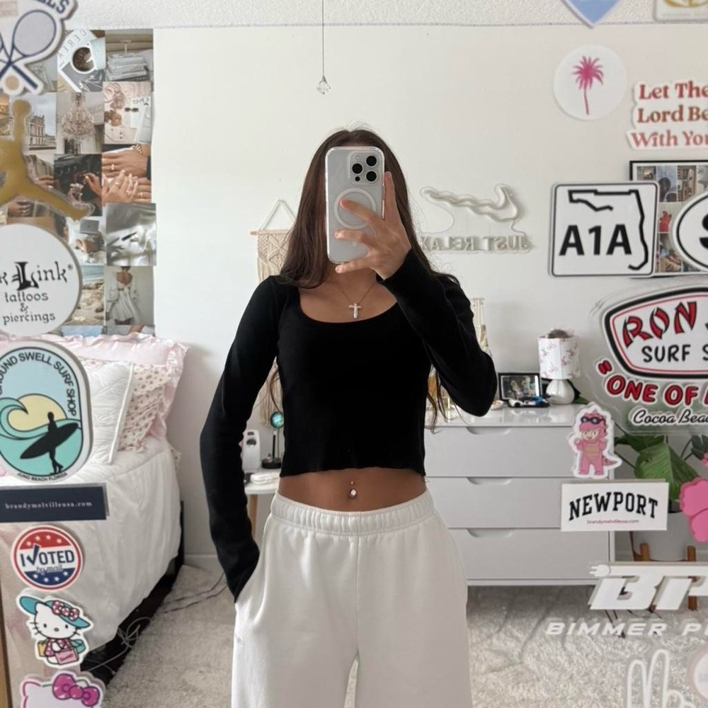black brandy melville ribbed long sleeve top